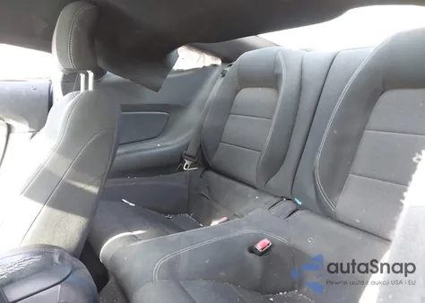 2016 Ford Mustang V6 z USA, uszkodzony, nr VIN 1FA6P8AM4G5215602